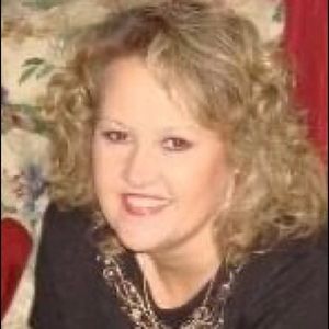 Meet your Posher, Denise